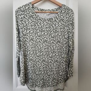 Old Navy Long Sleeve Floral Sage White Top Retro Cottagecore Nature Inspired M